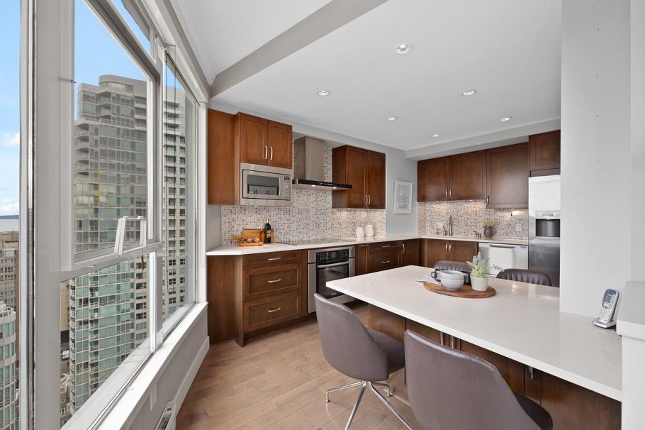 2302 1500 Howe Street Vancouver, BC - 13
