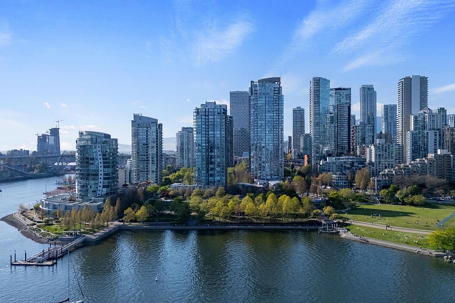 4201 1408 Strathmore Mews Vancouver, BC - 36