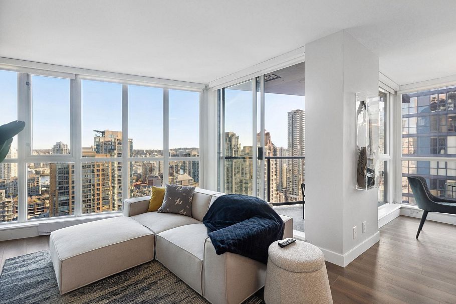 2406 1155 Seymour Street Vancouver, BC - 3
