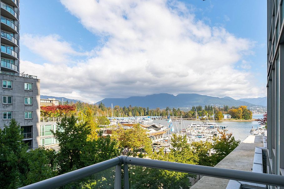 408 590 Nicola Street Vancouver, BC - 5