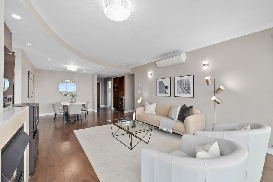 2302 1500 Howe Street Vancouver, BC - 8