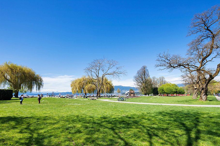 1325/27 Laburnum Street Vancouver, BC - 20