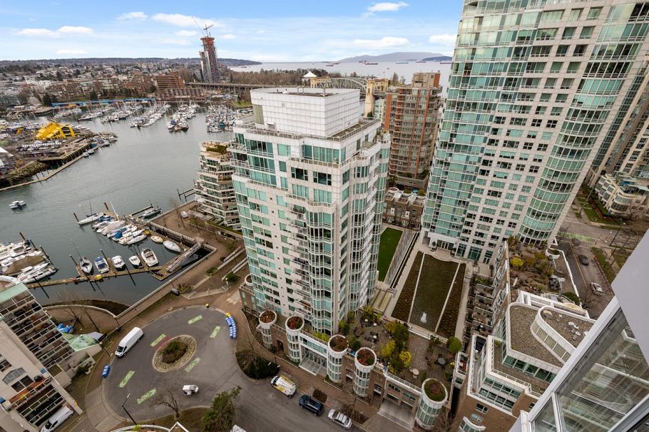 2302 1500 Howe Street Vancouver, BC - 34