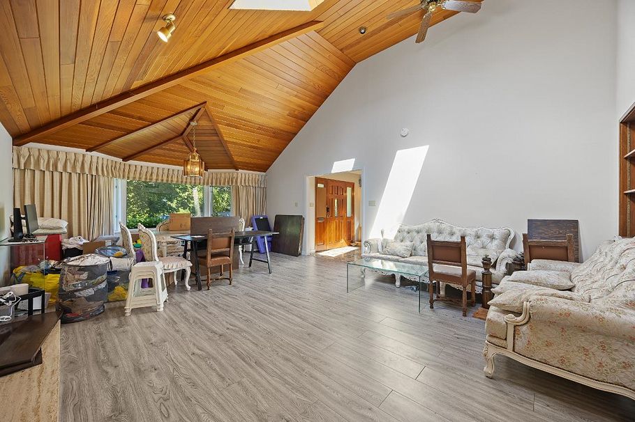 3848 W 38th Avenue Vancouver, BC - 5