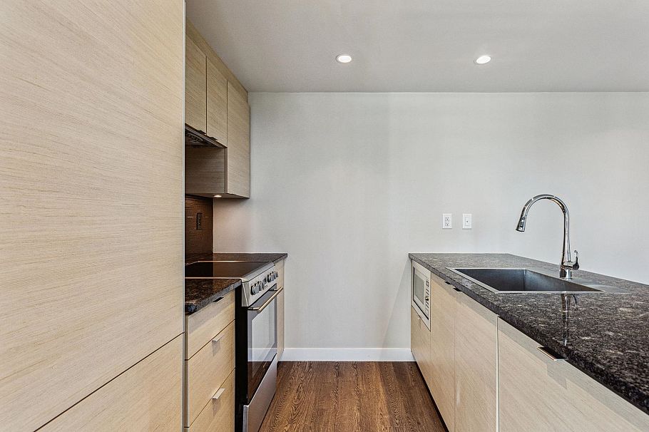 2007 488 SW Marine Drive Vancouver, BC - 10