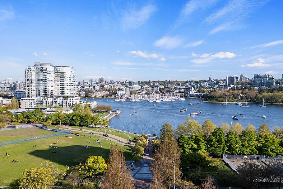 4201 1408 Strathmore Mews Vancouver, BC - 35