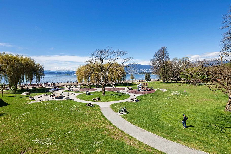 1325/27 Laburnum Street Vancouver, BC - 21