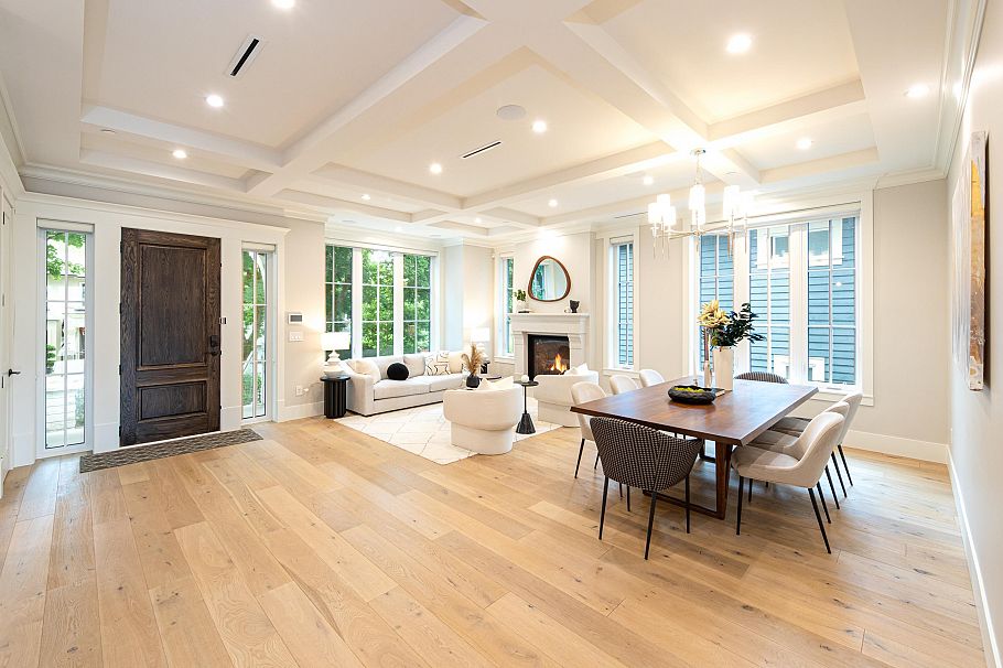 4089 W 19th Avenue Vancouver, BC - 2