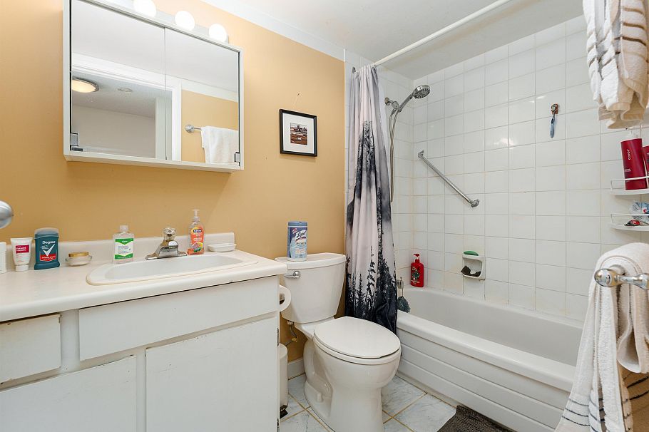 774 Millbank Vancouver, BC - 12