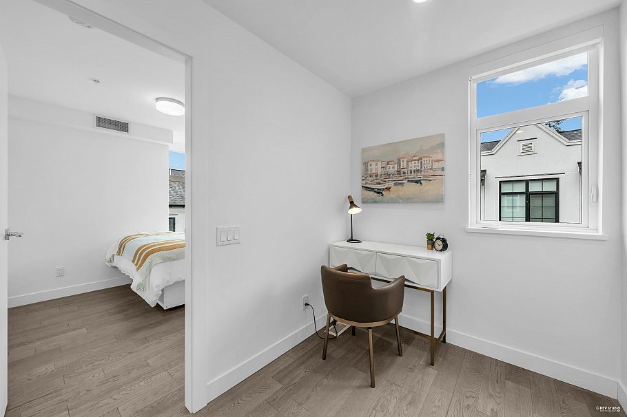 227 2060 Curling Road North Vancouver, BC - 24