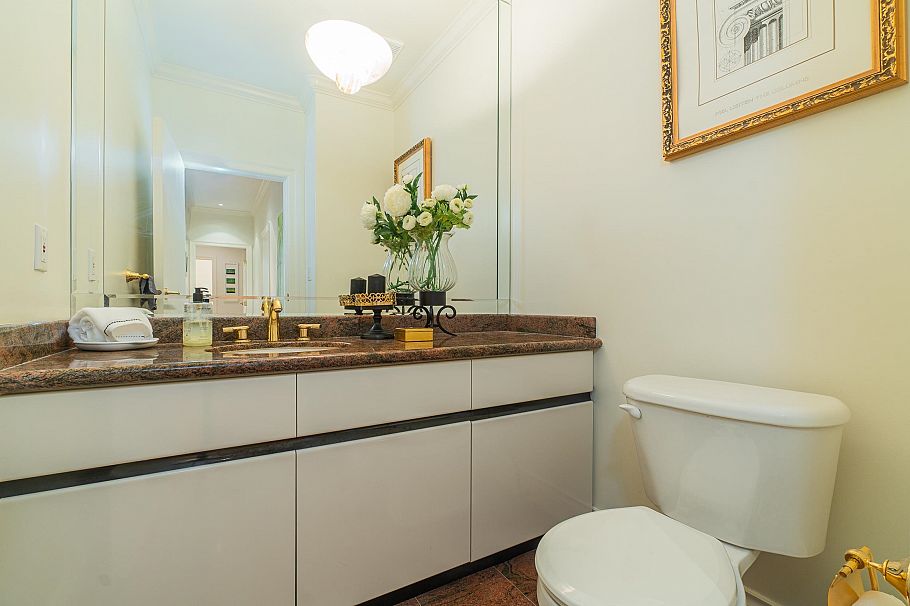 6787 Montgomery Street Vancouver, BC - 20