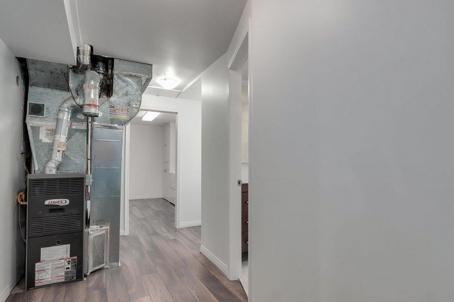 893 Huntingdon Crescent North Vancouver, BC - 26