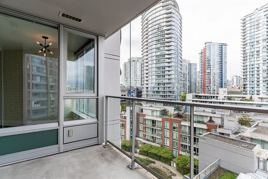 1106 58 Keefer Place Vancouver, BC - 25