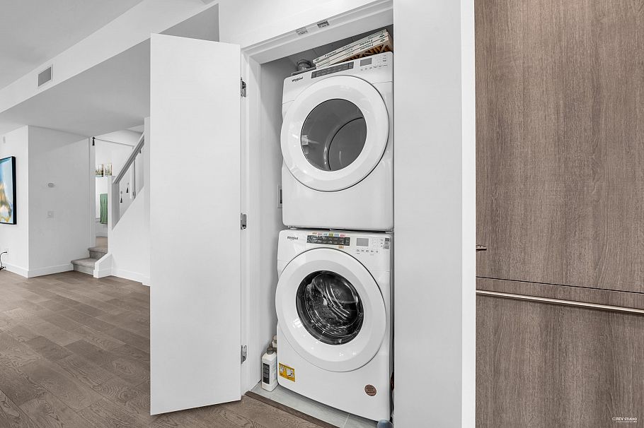 227 2060 Curling Road North Vancouver, BC - 15