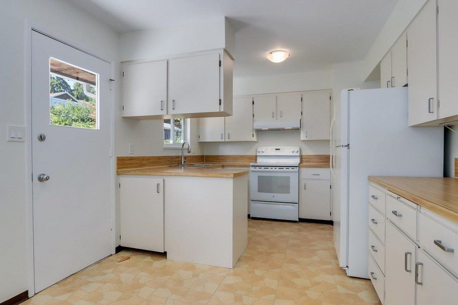 893 Huntingdon Crescent North Vancouver, BC - 8