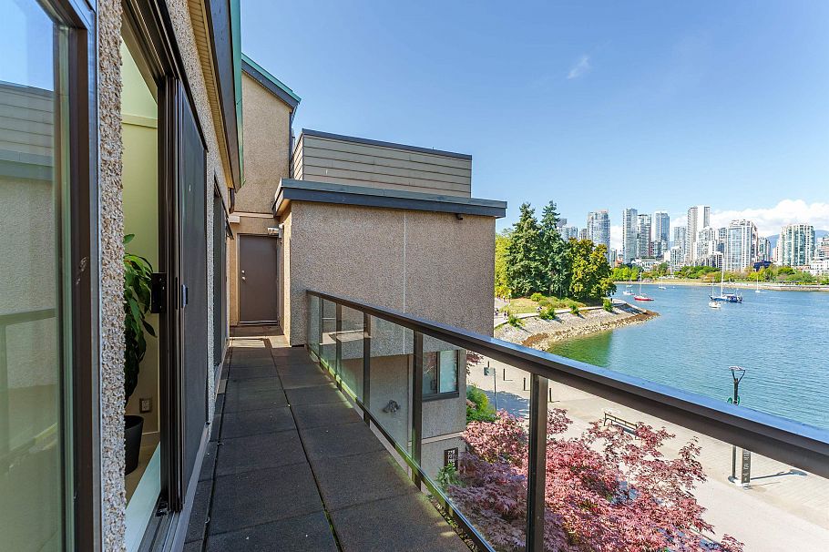 774 Millbank Vancouver, BC - 22