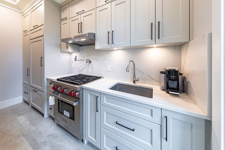 4089 W 19th Avenue Vancouver, BC - 15