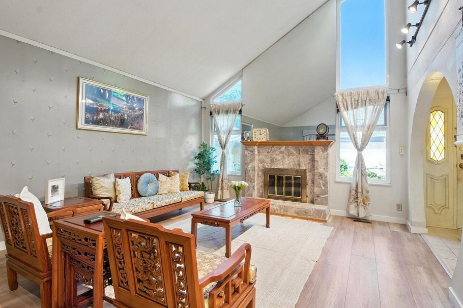 6710 Radisson Street Vancouver, BC - 10