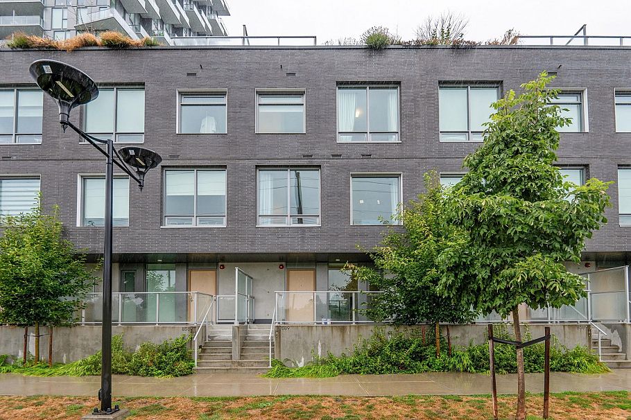 6 8589 Rivergrass Drive Vancouver, BC - 37