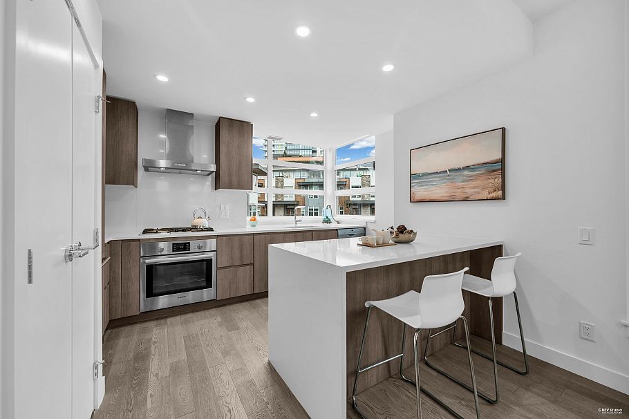 227 2060 Curling Road North Vancouver, BC - 9