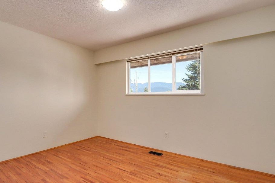 893 Huntingdon Crescent North Vancouver, BC - 14