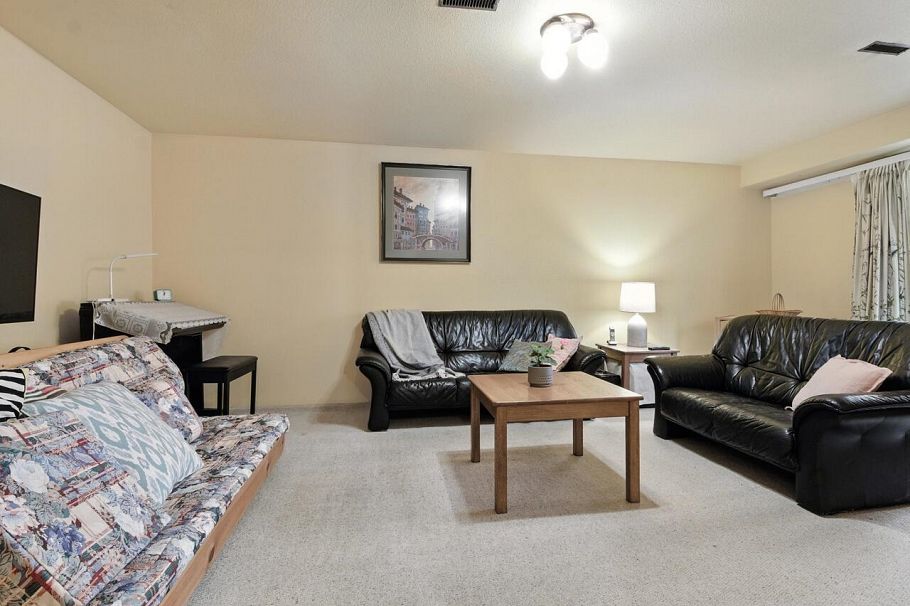 6710 Radisson Street Vancouver, BC - 21