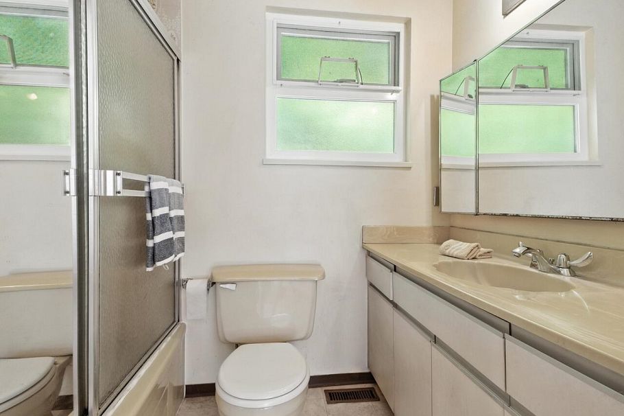 6710 Radisson Street Vancouver, BC - 19