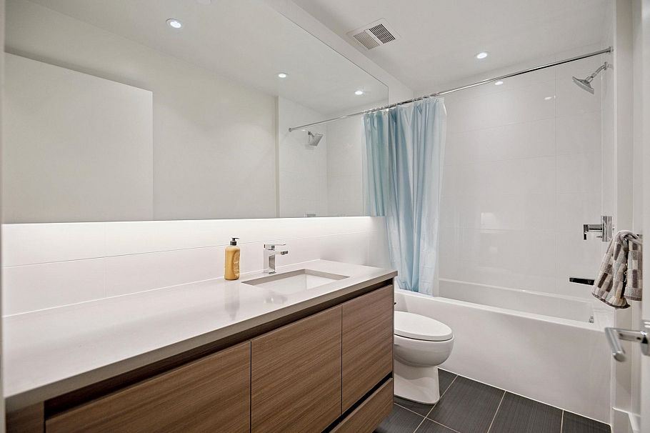 6 8589 Rivergrass Drive Vancouver, BC - 22