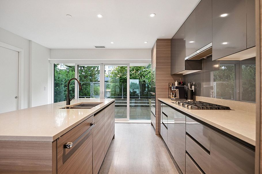 6 8589 Rivergrass Drive Vancouver, BC - 3