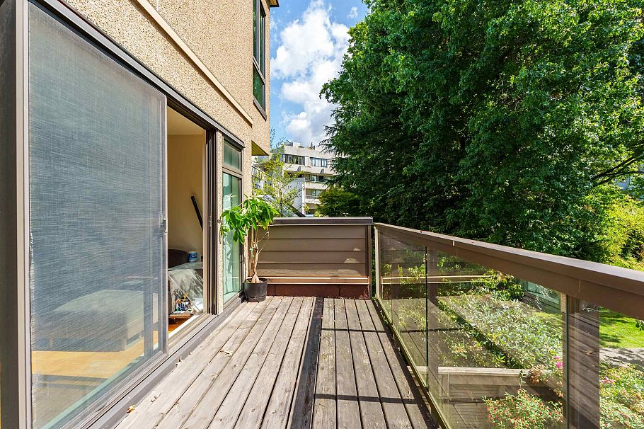 774 Millbank Vancouver, BC - 24