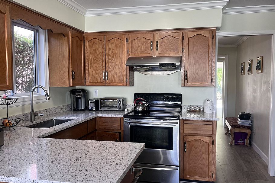 8348 French Street Vancouver, BC - 10