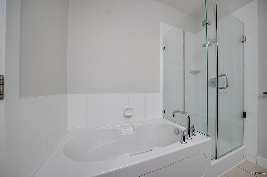 6612 Arbutus Street Vancouver, BC - 25