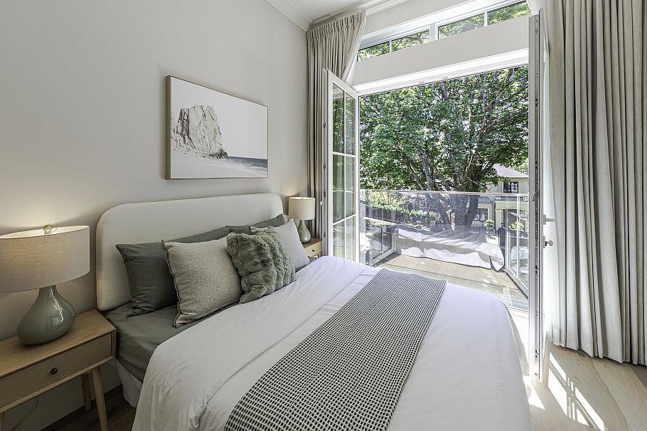 4089 W 19th Avenue Vancouver, BC - 24