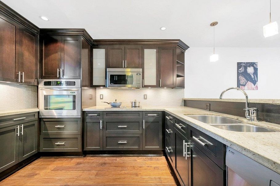 204 3788 W 10th Avenue Vancouver, BC - 4