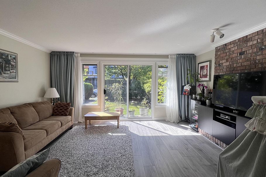 8348 French Street Vancouver, BC - 3