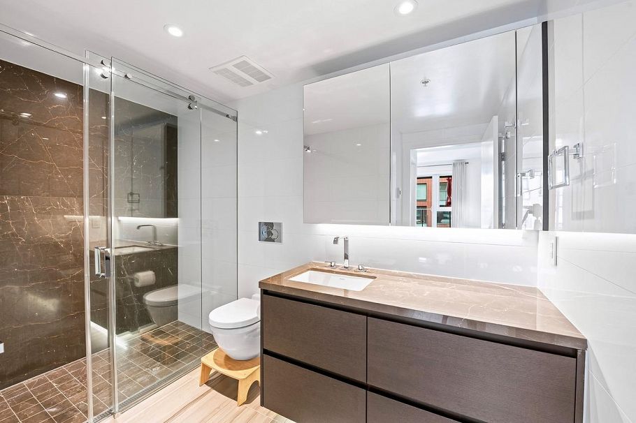 602 1561 W 57th Avenue Vancouver, BC - 14