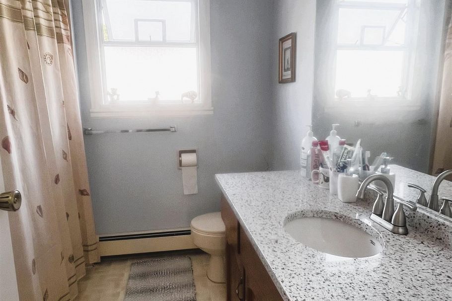 8348 French Street Vancouver, BC - 16