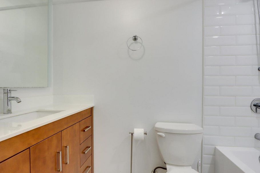 893 Huntingdon Crescent North Vancouver, BC - 25