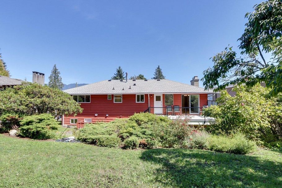 893 Huntingdon Crescent North Vancouver, BC - 31