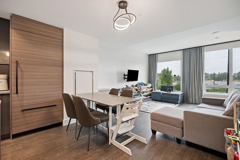 6 8589 Rivergrass Drive Vancouver, BC - 5