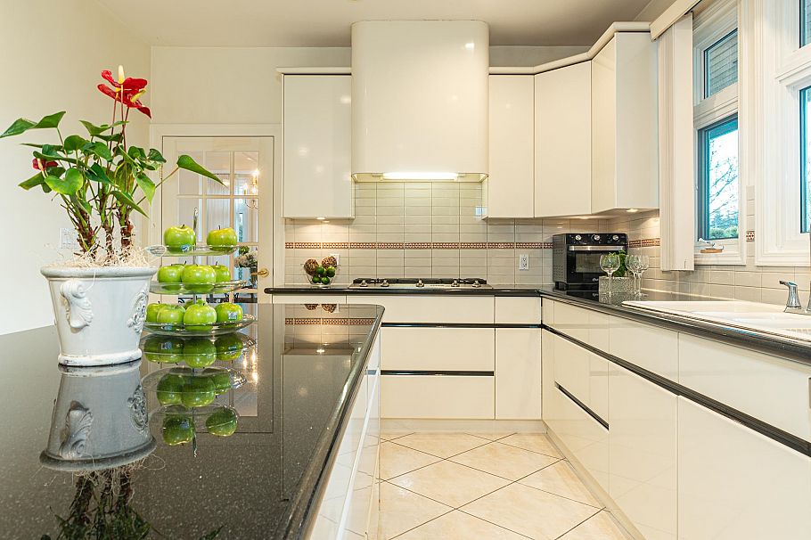 6787 Montgomery Street Vancouver, BC - 18