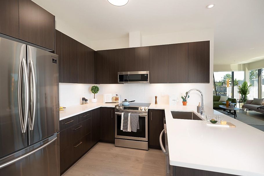 207 1633 Tatlow Avenue North Vancouver, BC - 18