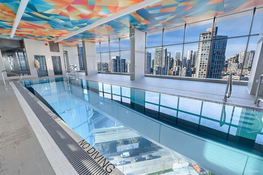 683 87 Nelson Street Vancouver, BC - 10