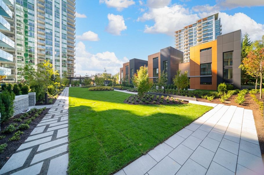 1902 5608 Berton Avenue Vancouver, BC - 4