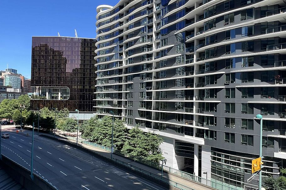 683 87 Nelson Street Vancouver, BC - 28