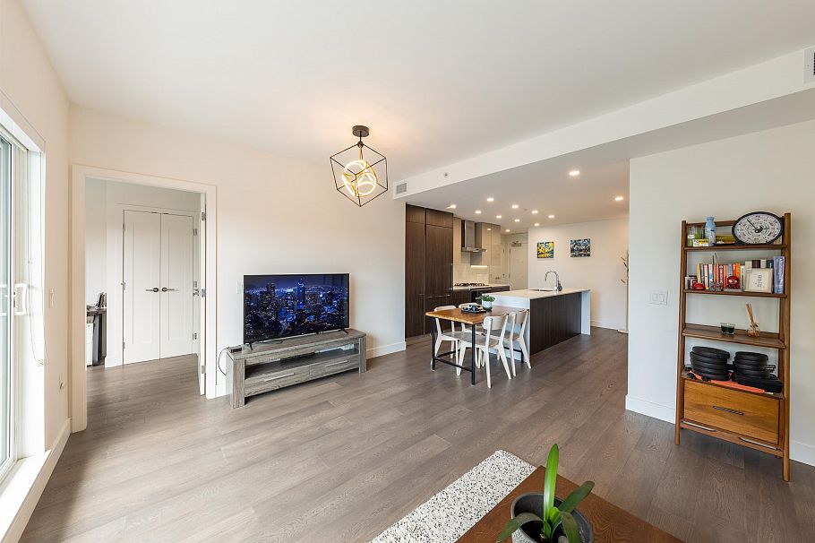 202 477 W 59th Avenue Vancouver, BC - 13