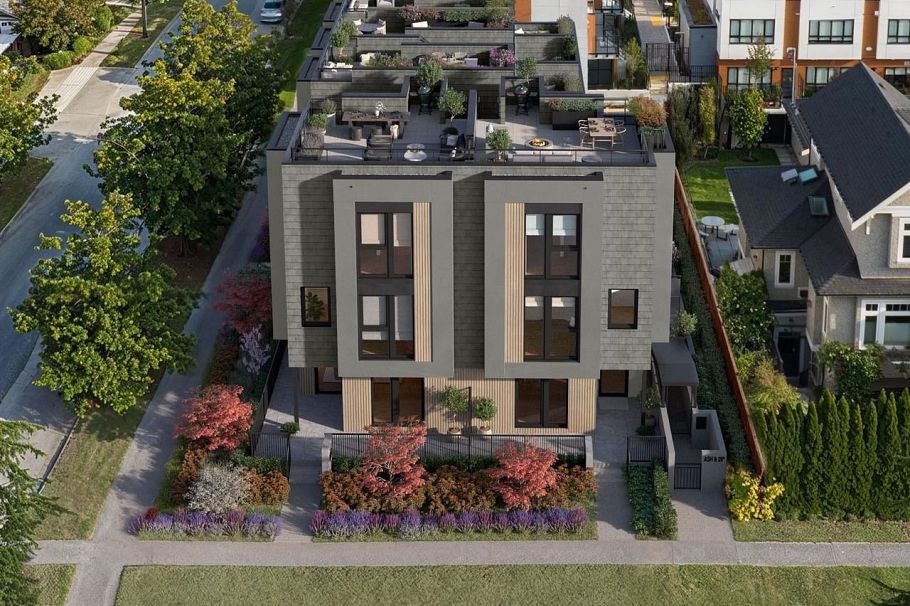 585 W 29th Avenue Vancouver, BC - 2