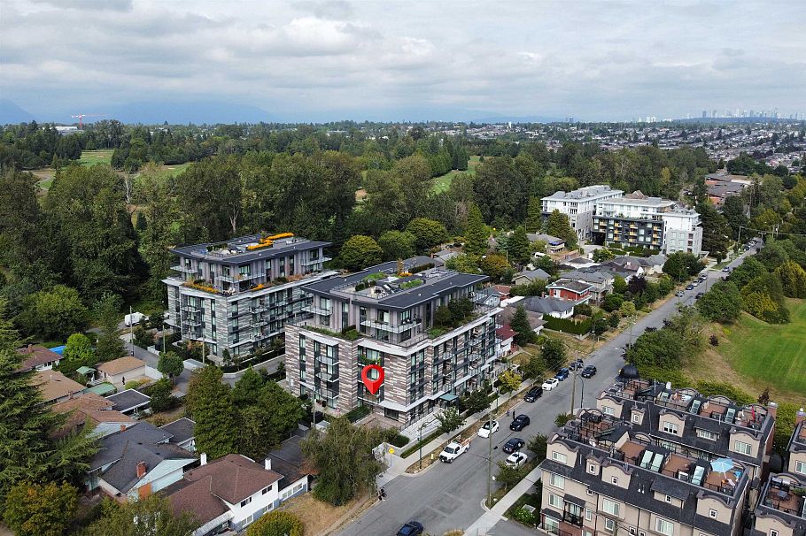 202 477 W 59th Avenue Vancouver, BC - 36