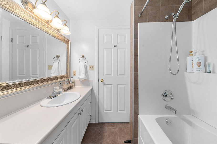 1288 E 59th Avenue Vancouver, BC - 12