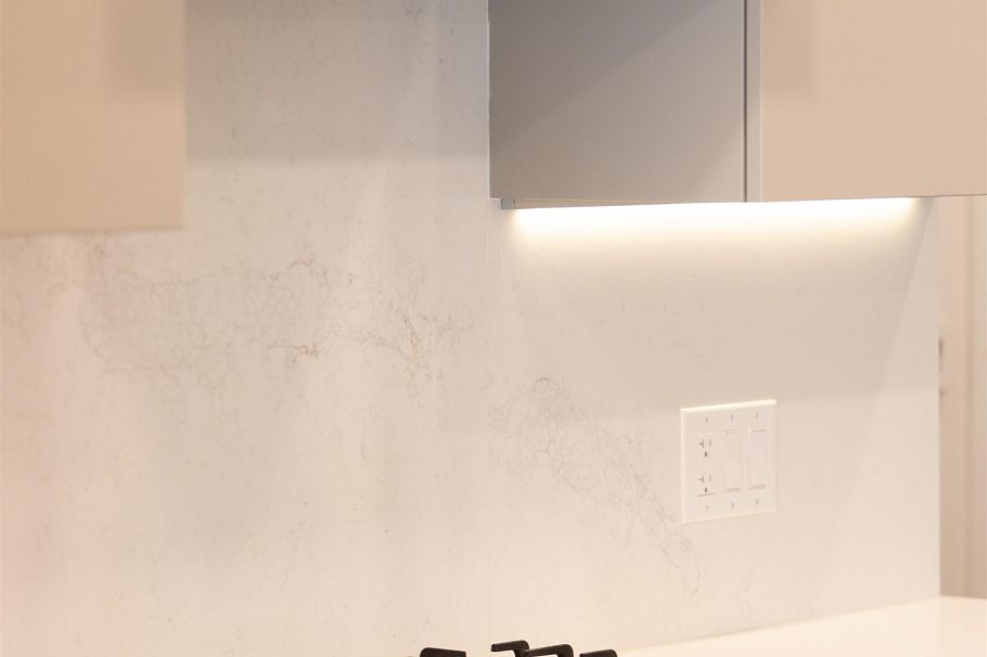 202 477 W 59th Avenue Vancouver, BC - 7